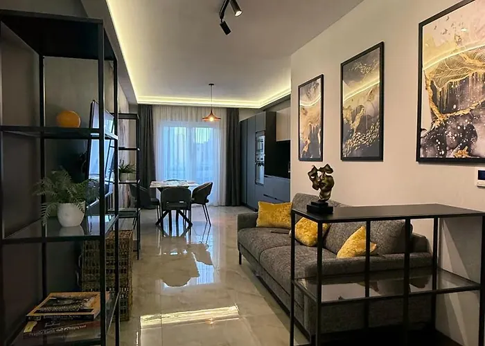 White Lotus 10 Of 10 *