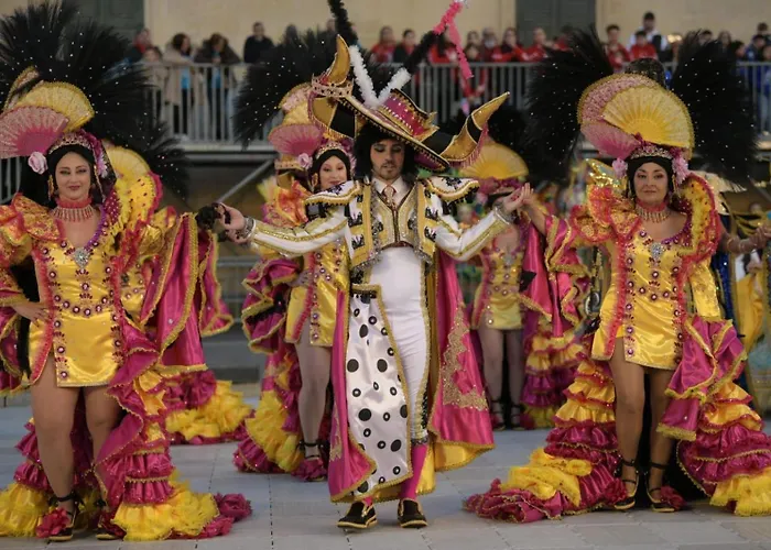 White Lotus 10 Of 10 *