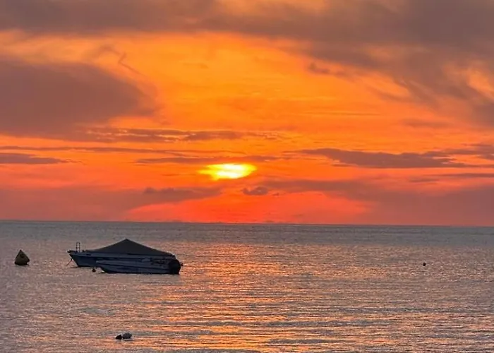 White Lotus 10 Of 10 Apartment