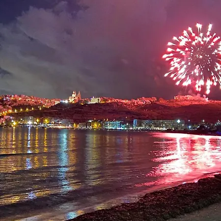 White Lotus 10 Of 10 *